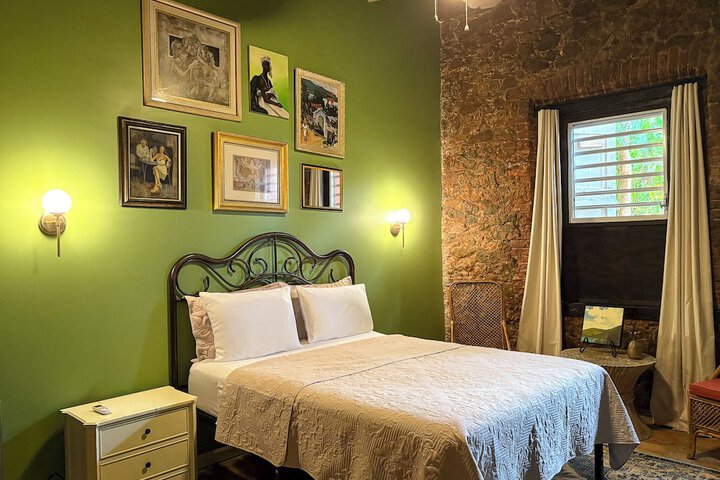 Room 16 of 43