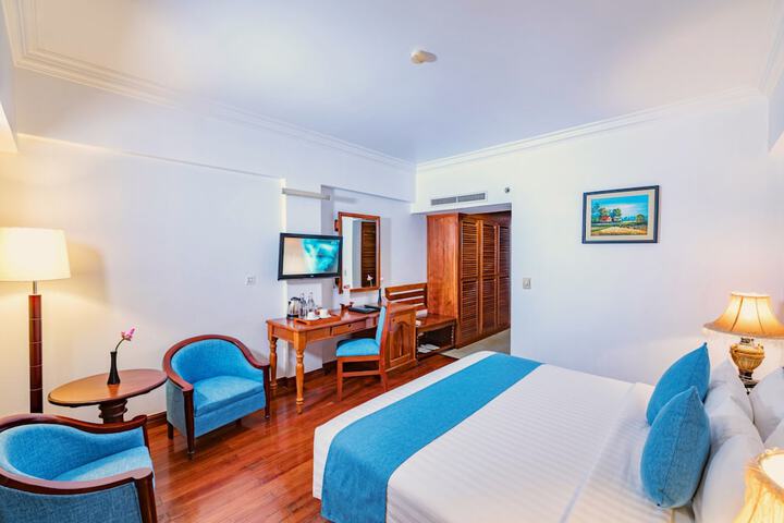 Room 27 of 133