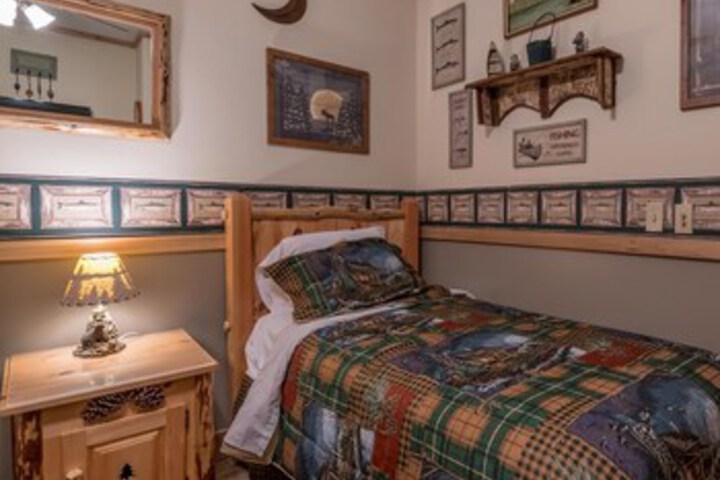 Room 19 of 24