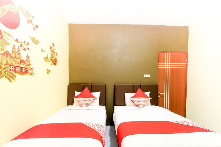 Room 8 of 22
