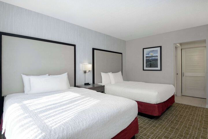 1 King Bed 1 Bedroom Suite (6 of 16)