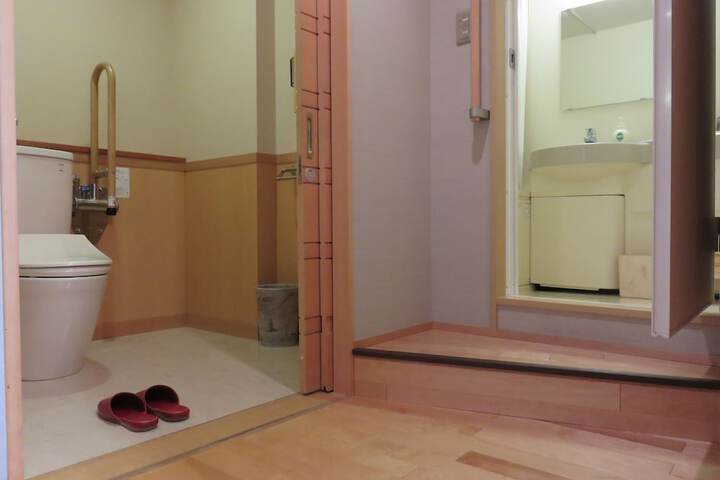 Room 51 of 131