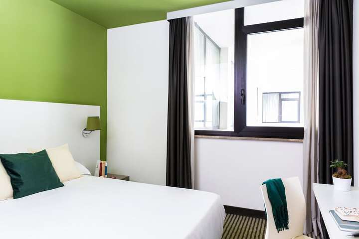 Room 47 of 133