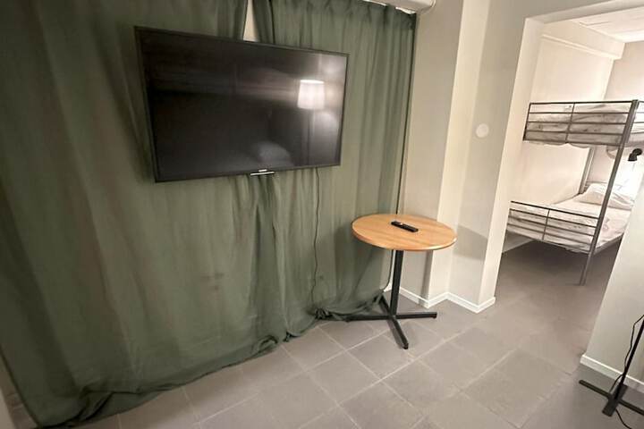 Room 48 of 82