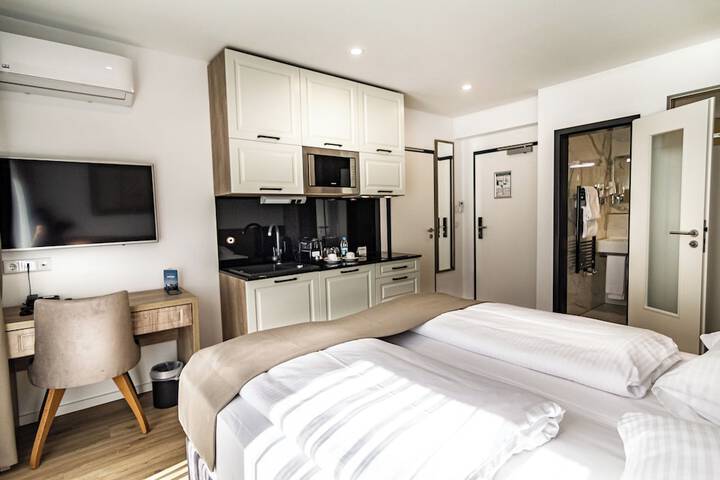 Room 15 of 45