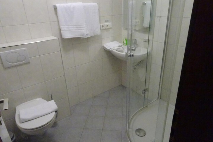 Room 14 of 24