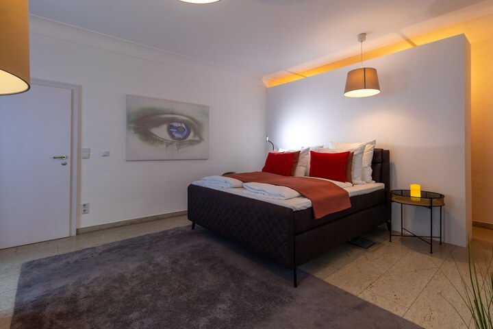 Room 18 of 43