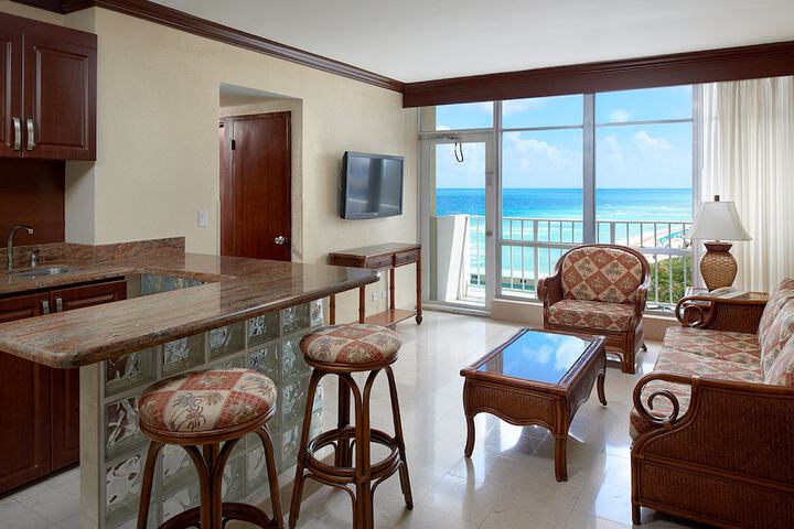 Beach/ocean view