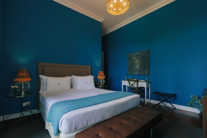 Room 42 of 274