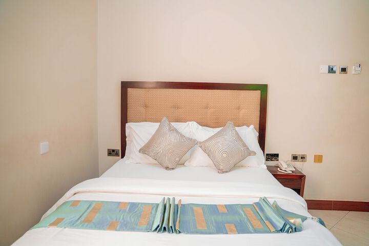 Room 29 of 63