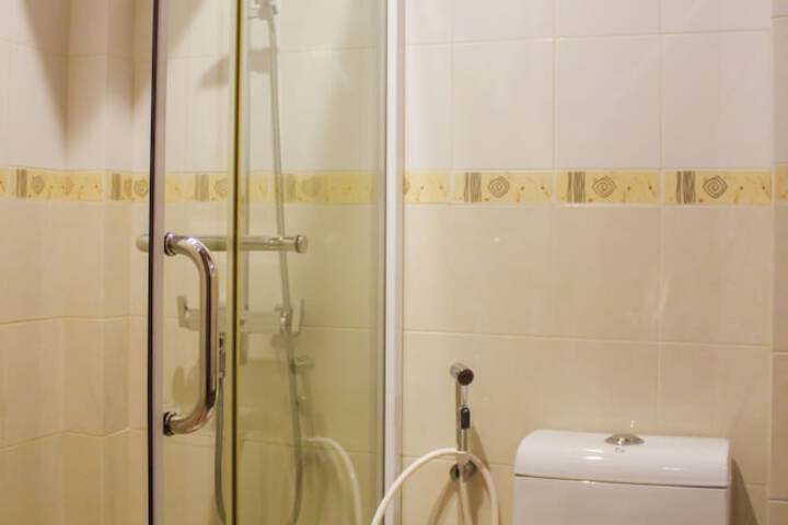 Room 15 of 35