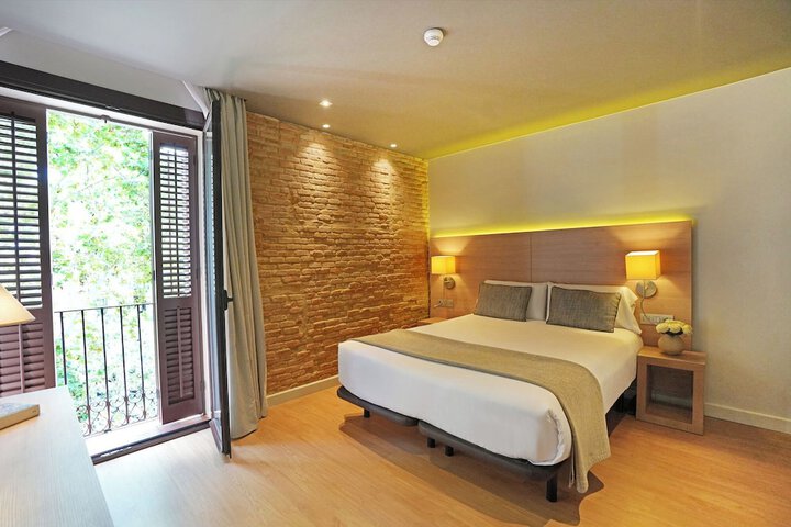 Room 27 of 59