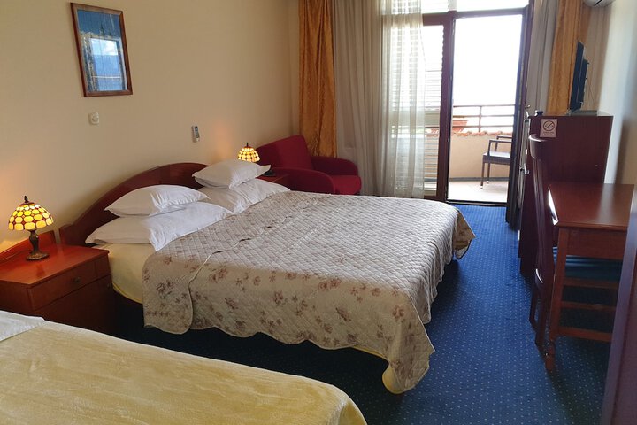 Room 5 of 35