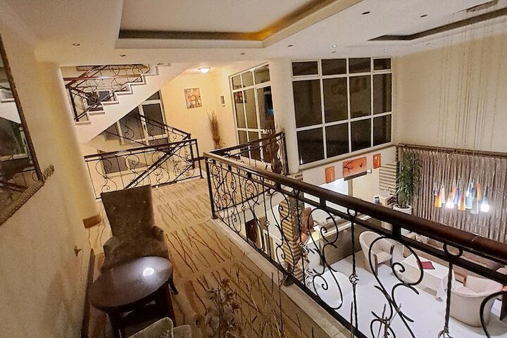 Room 19 of 28