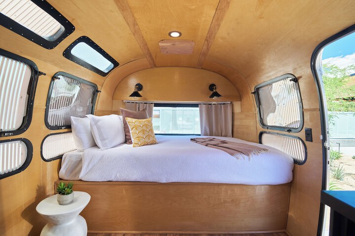 Standard Studio 1 Queen Bed (4 of 57)