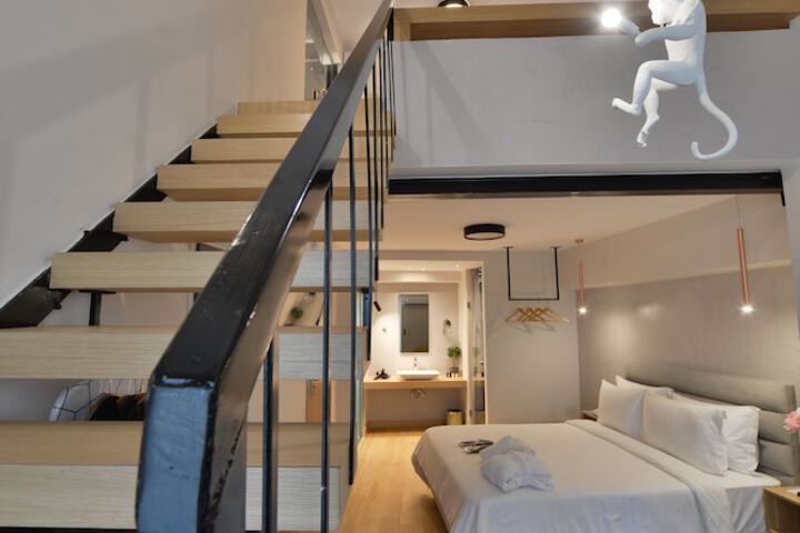 Room 48 of 100