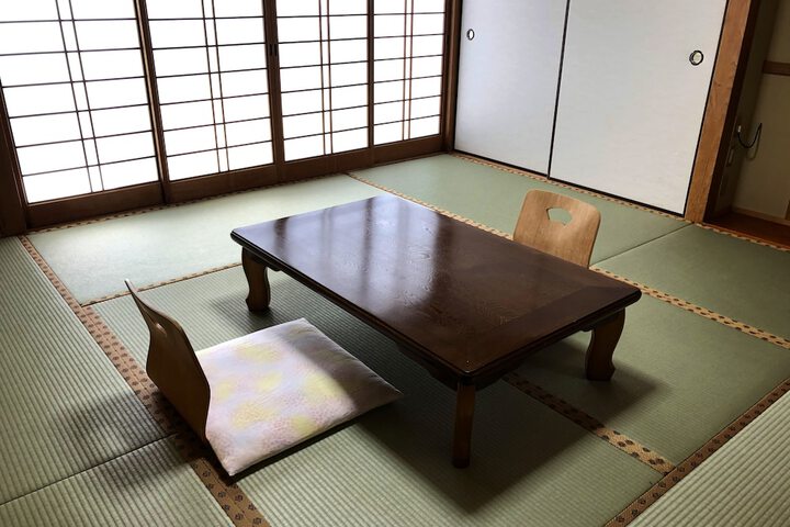 Room 15 of 76