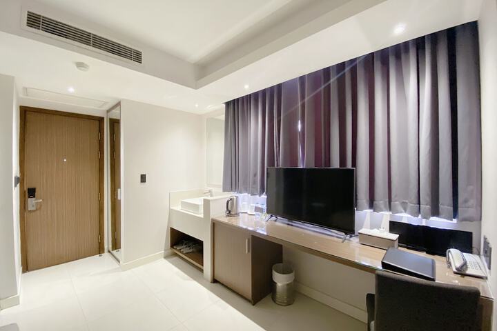 Room 21 of 47