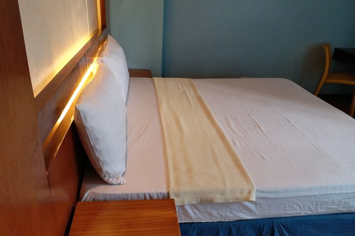 Room 43 of 88