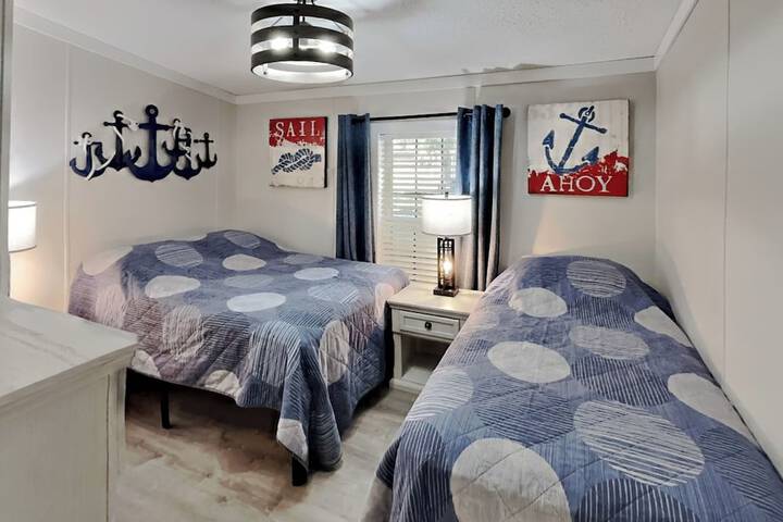 Room 4 of 47