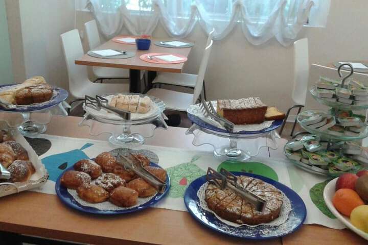 Dining 42 of 61