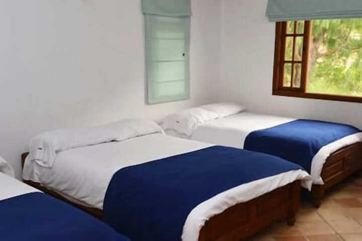 Room 2 of 5