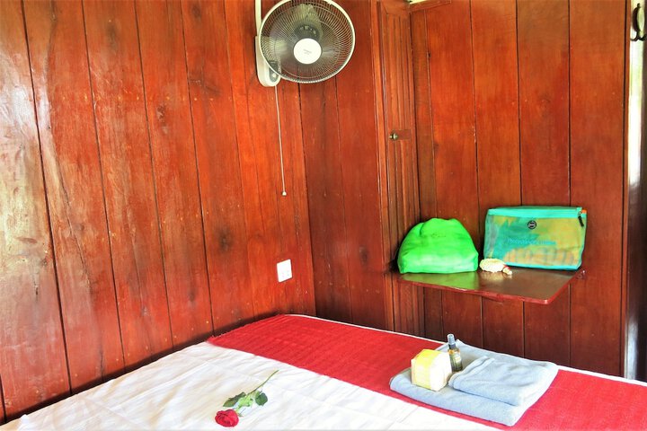 Room 4 of 48