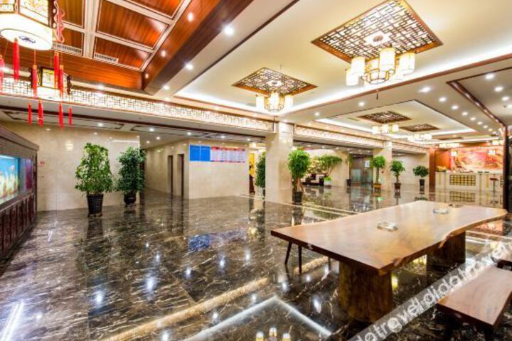 Hotel Interior 22 of 38