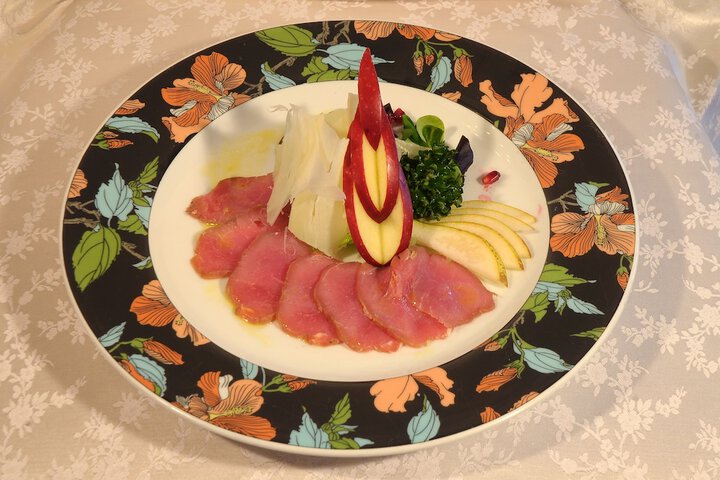 Dining 49 of 54