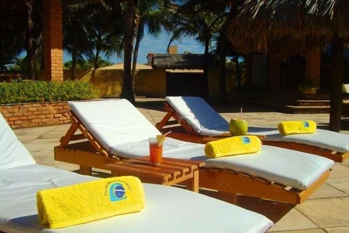 Hotel Pool