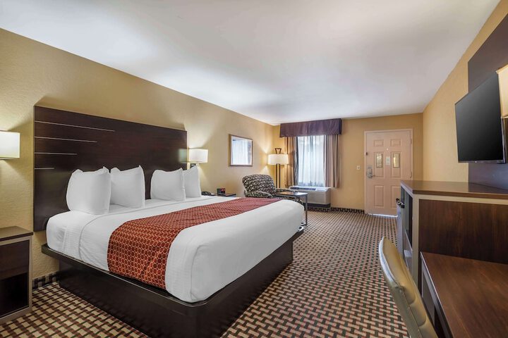 Room 4 of 29