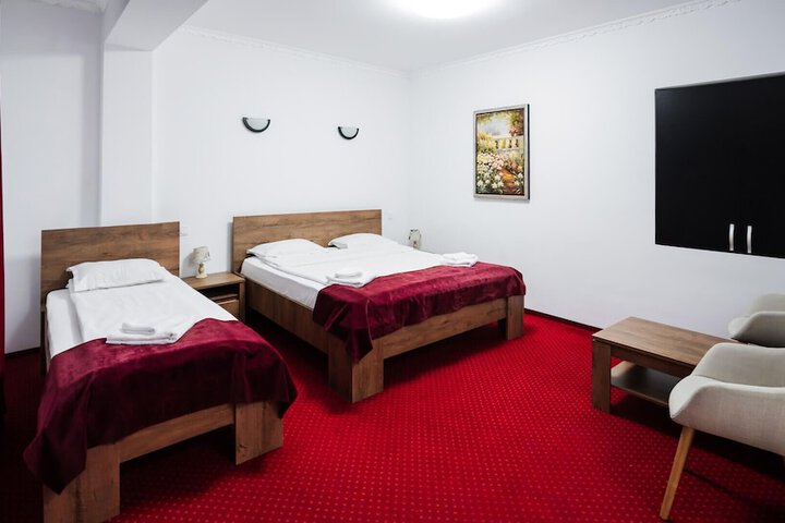 Room 26 of 191