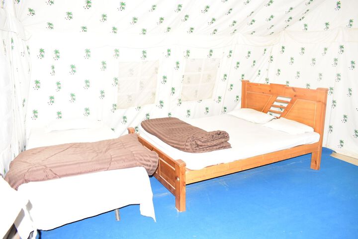 Room 4 of 123