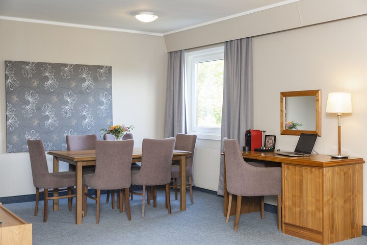 Room 8 of 61