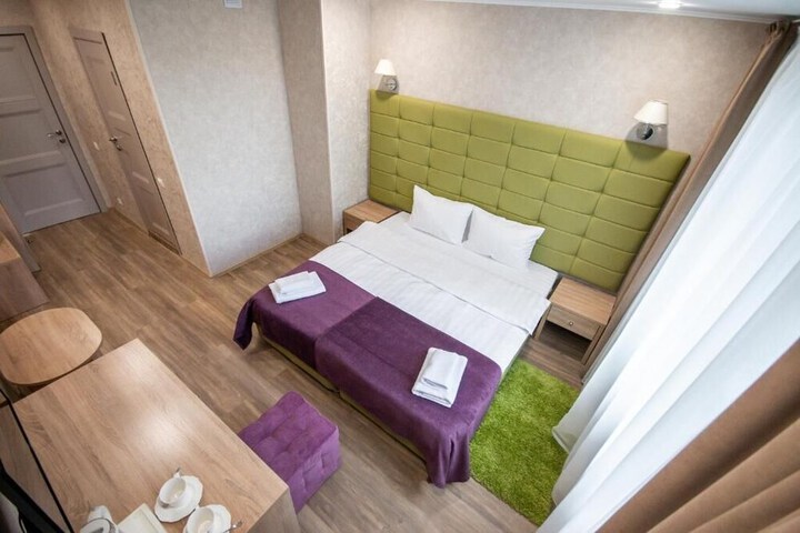 Room 12 of 48