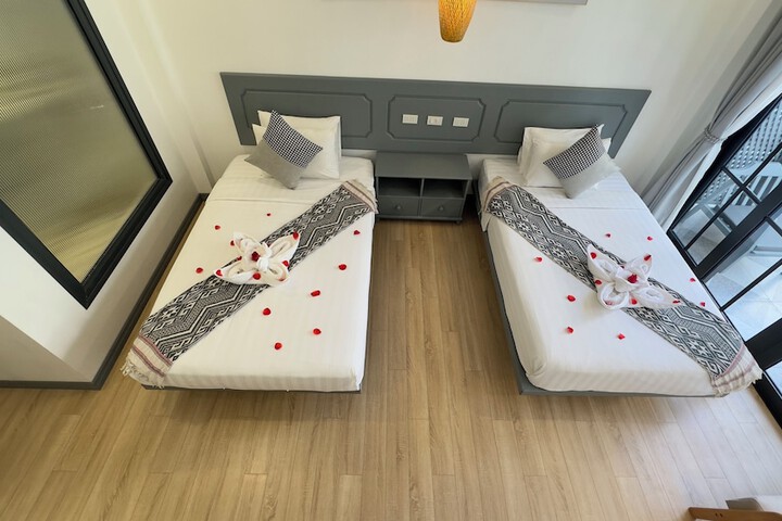 Room 7 of 26