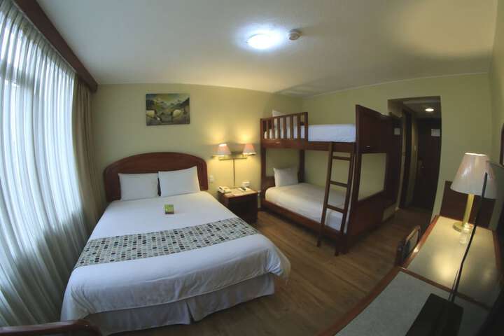 Room 13 of 74