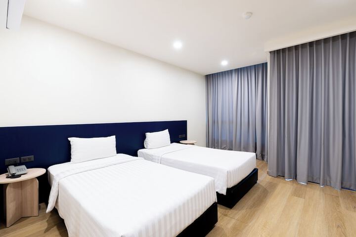 Room 14 of 64