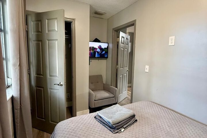 Room 26 of 81
