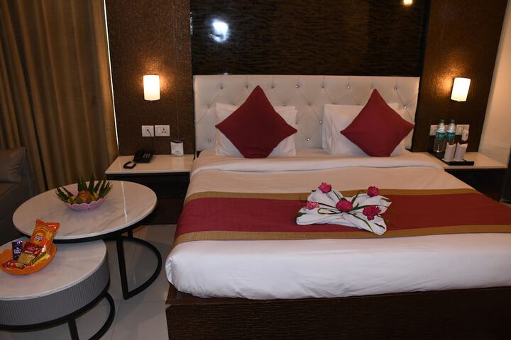 Room 36 of 86