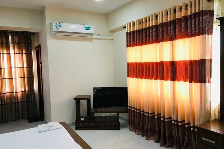 Room 6 of 7