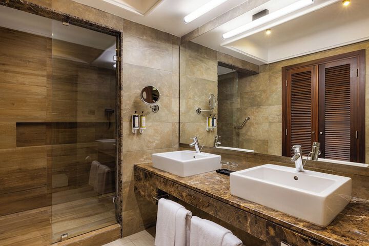 Clean Restrooms