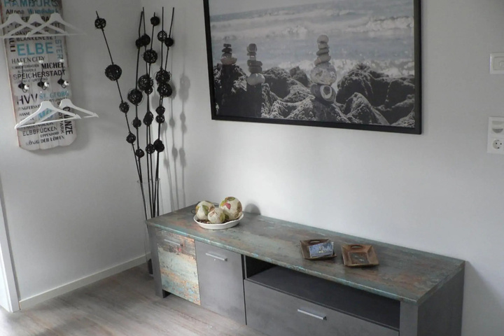 Room 2 of 13