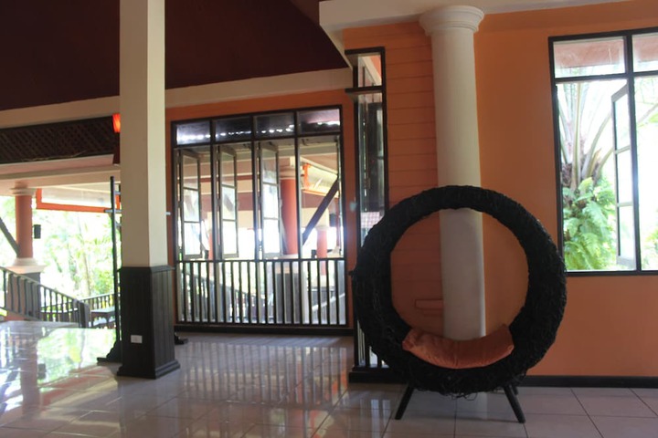 Hotel 6 of 136