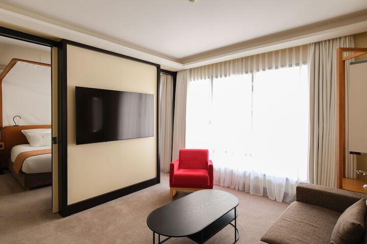 Room 50 of 136