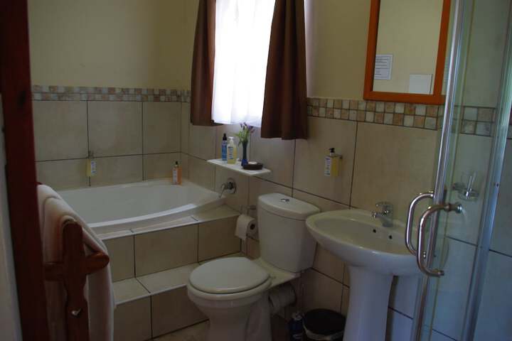 Room 28 of 44