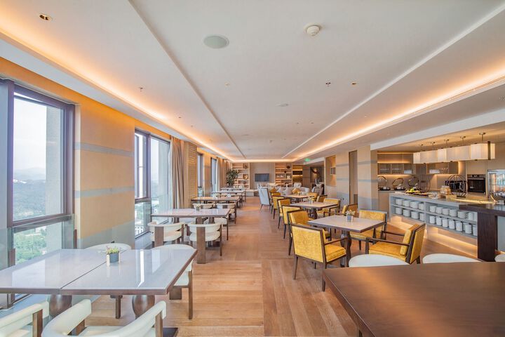 Dining 50 of 73