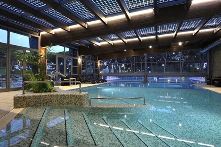 Pool 59 of 98