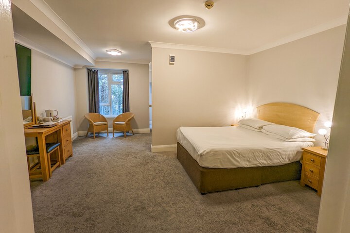Room 11 of 57