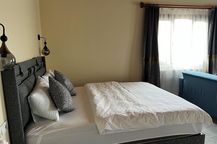 Room 25 of 58